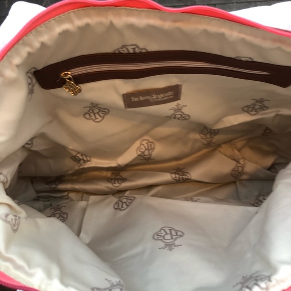 NWT Coral Tote Faux Leather Straps Gold Hardware - Picture 6 of 8